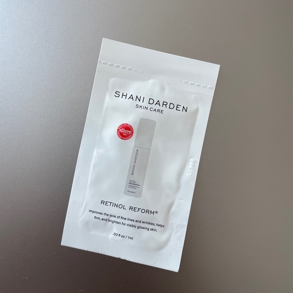 Shani Darden Other - Shani Darde /Free with purchase above 1000/ Retinol skincare sample from usa